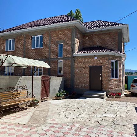 Guest House Baytur Kochkor Exterior foto