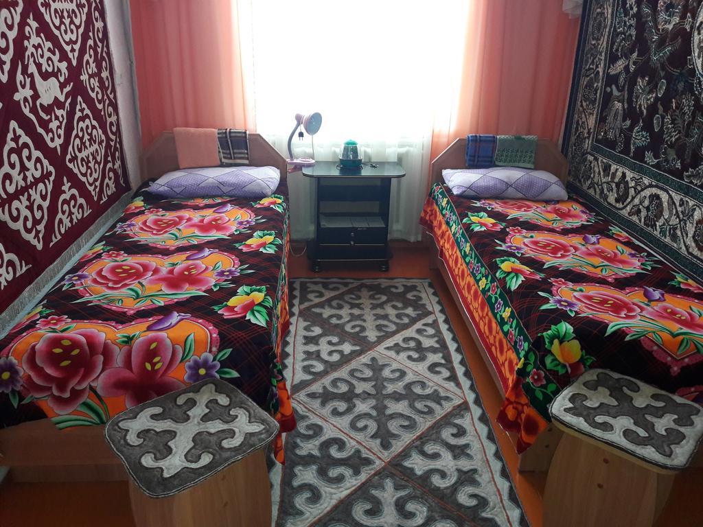 Guest House Baytur Kochkor Exterior foto
