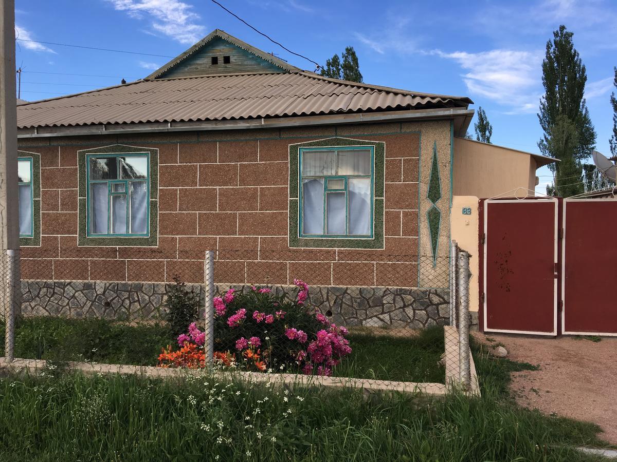 Guest House Baytur Kochkor Exterior foto